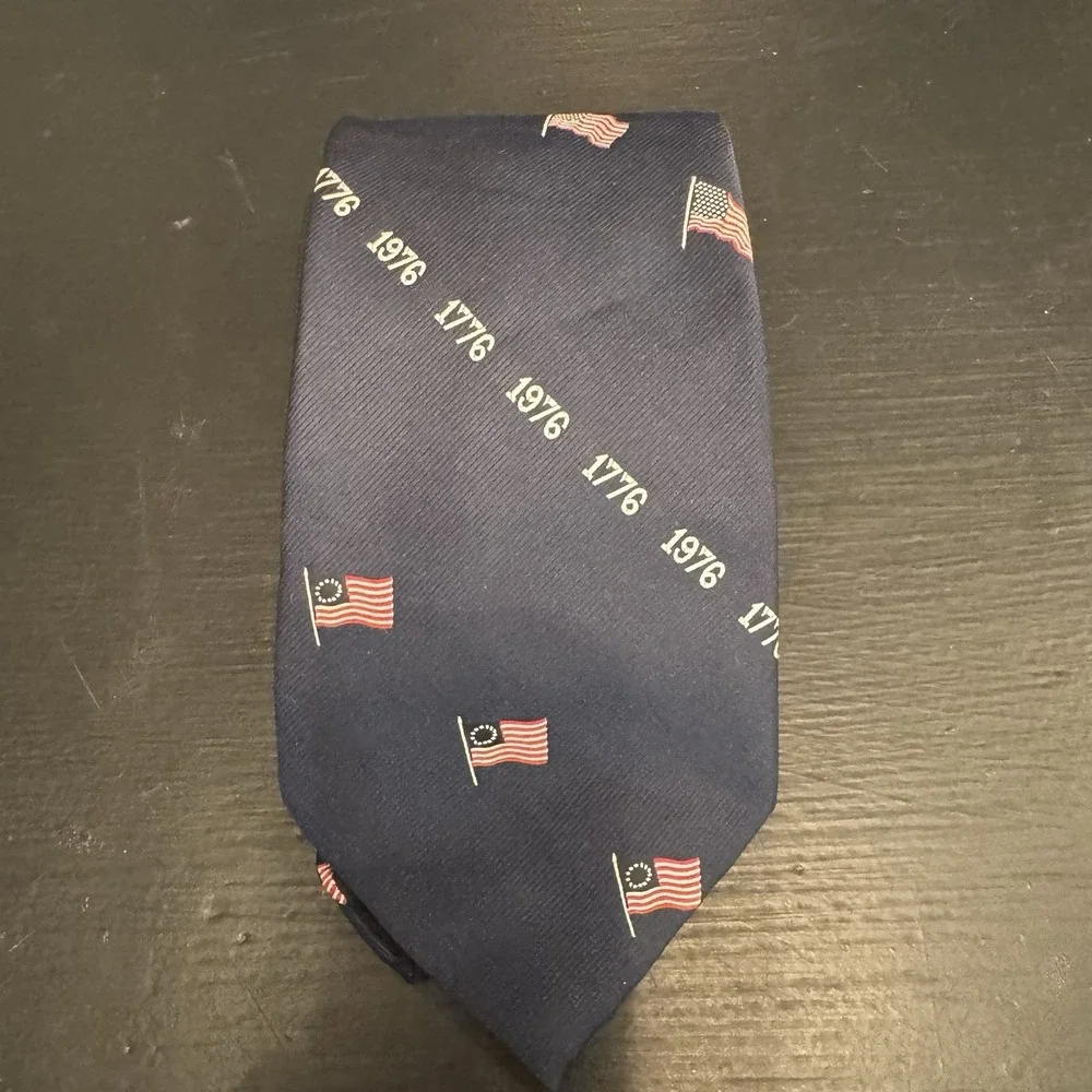 Vintage God Bless America‎ Tie American Flag 1776 Navy Blue Men's Necktie